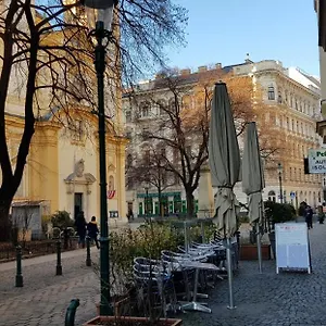 apartment-one-servitengasse.vienna-besthotels.com/